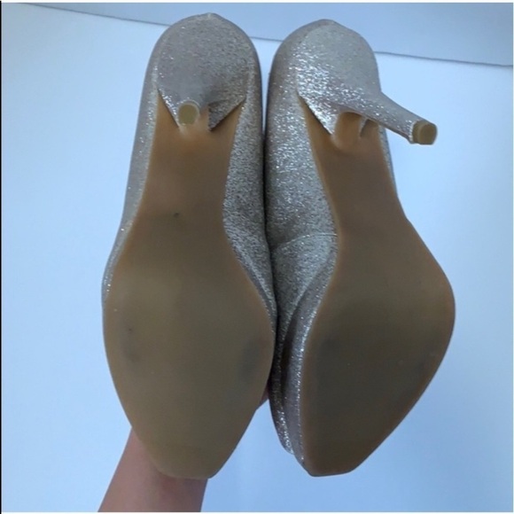 Steve Madden Gold Peep Toe Platform Heels - Picture 4 of 9